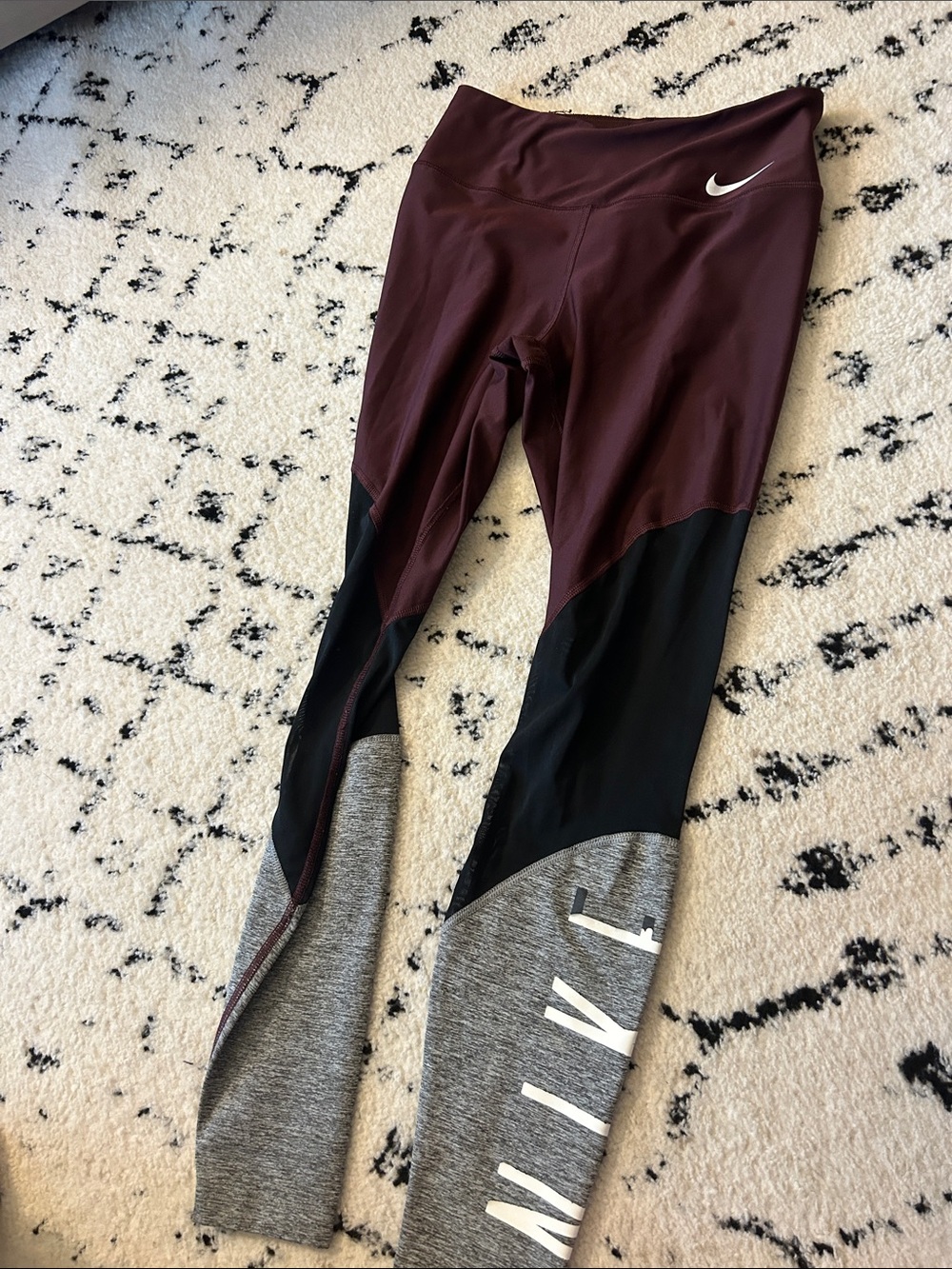 Nike Girls' Maroon, Black & Gray Colorblock Leggings